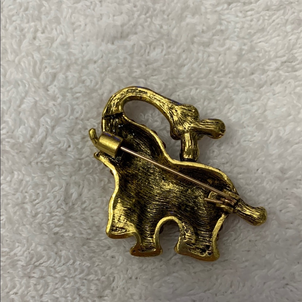Gold and Red Elephant Brooch pin - Picture 5 of 5
